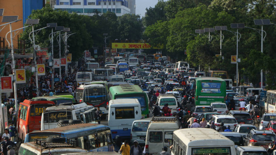 ५४ प्रतिशत सवारीसाधन मापदण्डविपरीत